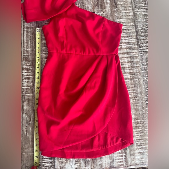 DO+BE women’s red one shoulder dress. Size medium - Picture 8 of 9